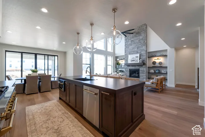 949 S Louisa Dr, Saratoga Springs, Utah 84045