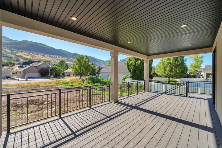 461 W Summerhill Ln, Centerville, Utah 84014