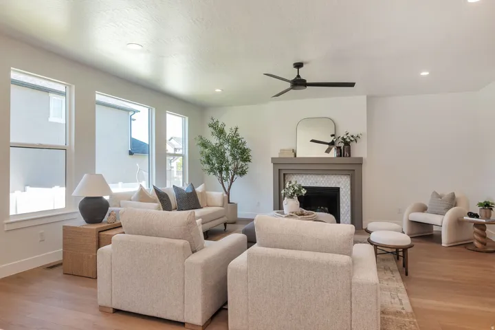 461 W Summerhill Ln, Centerville, Utah 84014
