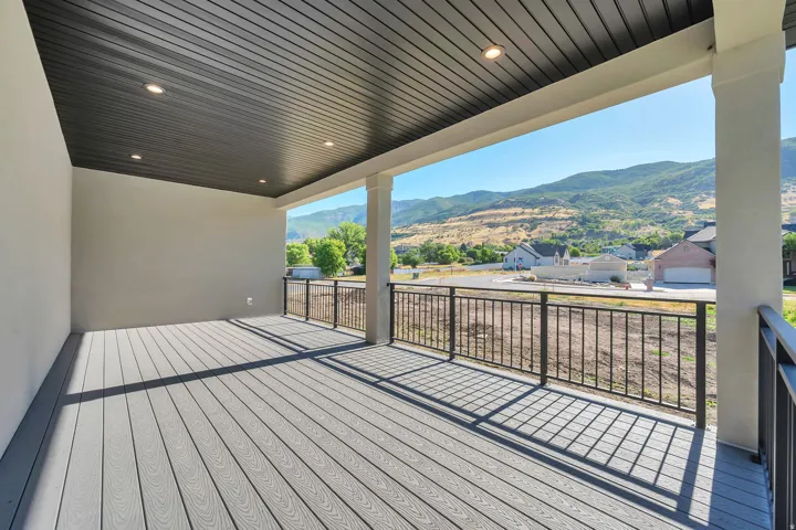 461 W Summerhill Ln, Centerville, Utah 84014