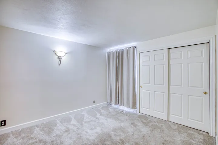 2487 W Dutch Draw Dr, Taylorsville, Utah 84129