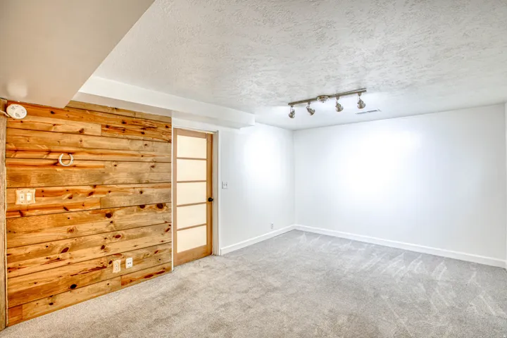 2487 W Dutch Draw Dr, Taylorsville, Utah 84129