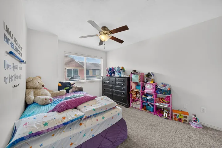 897 W Waterside Dr, Farmington, Utah 84025