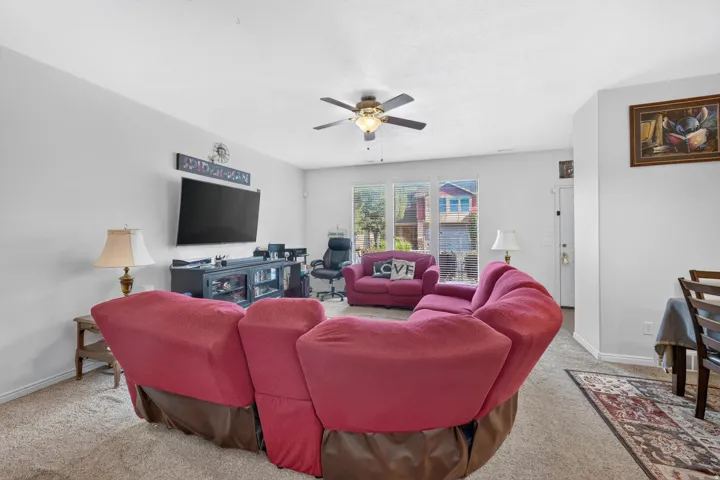 897 W Waterside Dr, Farmington, Utah 84025