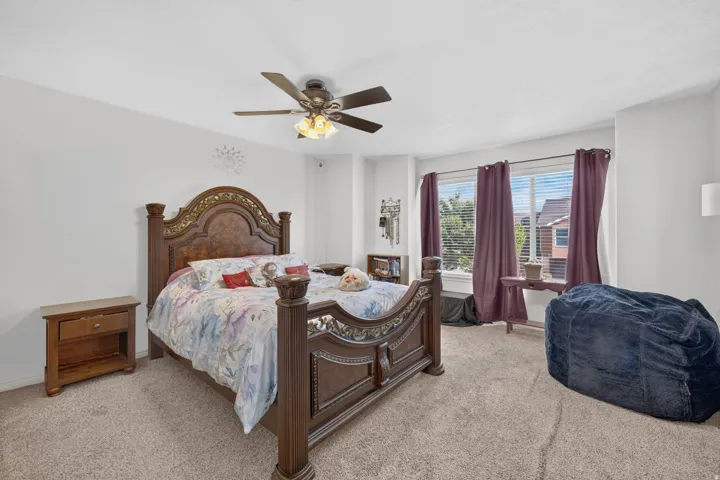 897 W Waterside Dr, Farmington, Utah 84025