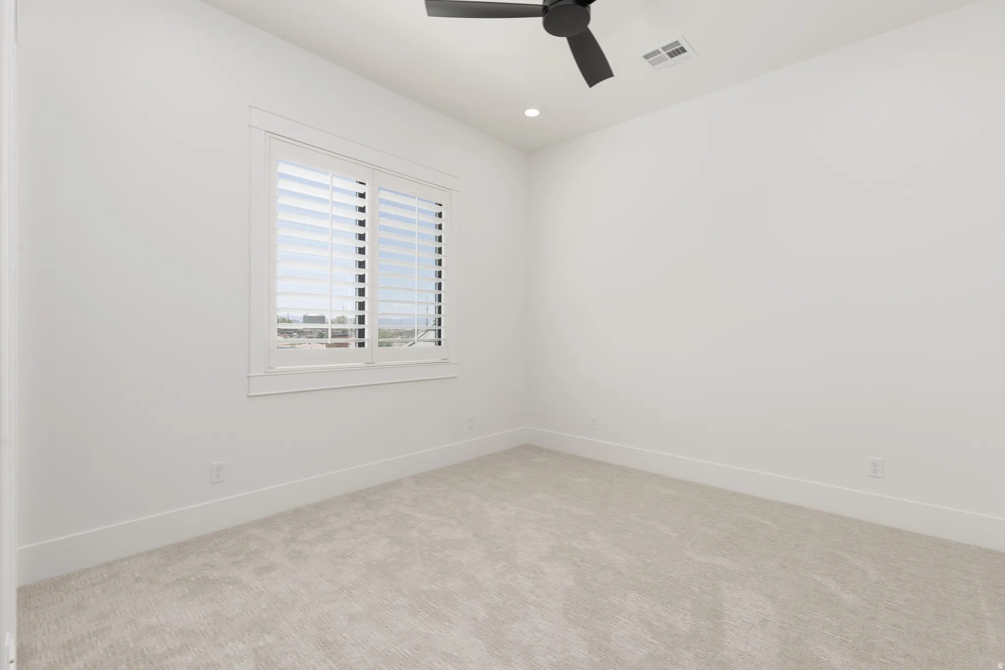 Neutral-toned carpet flooring