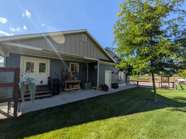Exterior siding with a neutral color palette