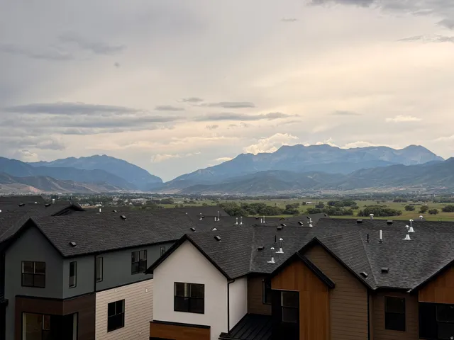 Owner's Suite balcony views of Wasatch Mountain Range