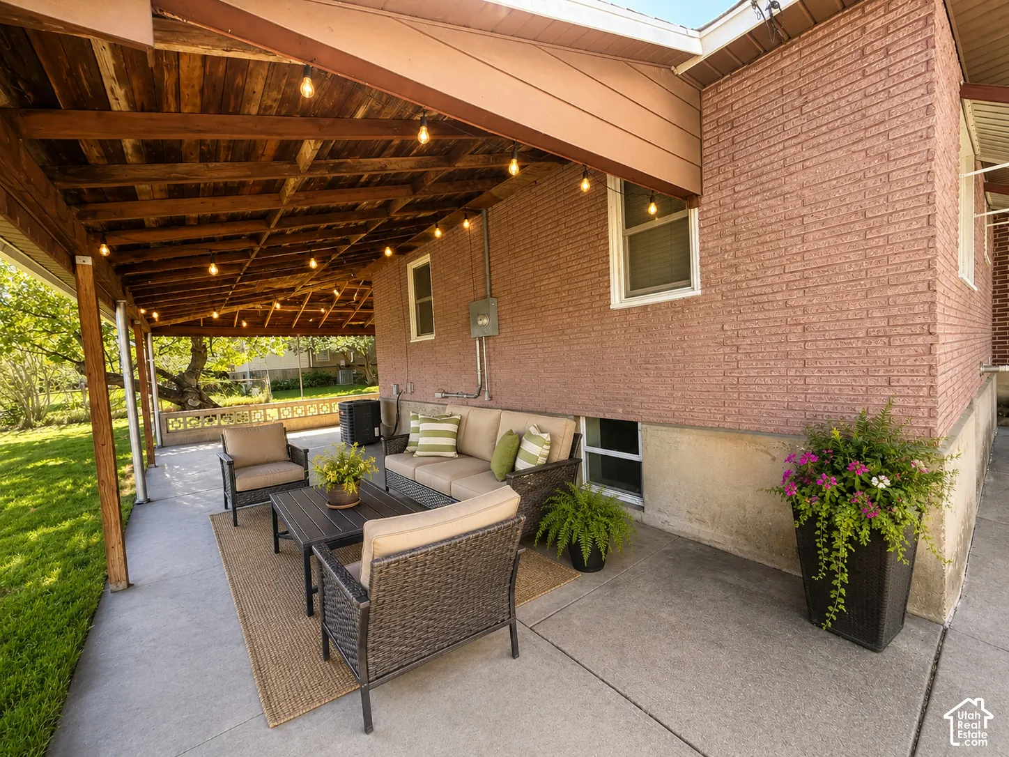 Virtual Staging