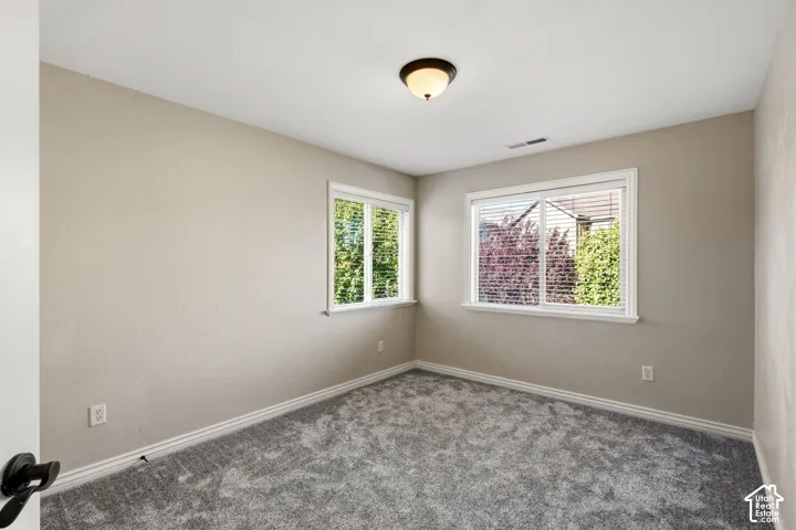 Neutral wall paint