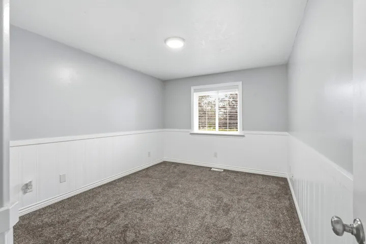 910 W Garden Cir, Nibley, Utah 84321