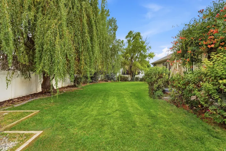 910 W Garden Cir, Nibley, Utah 84321