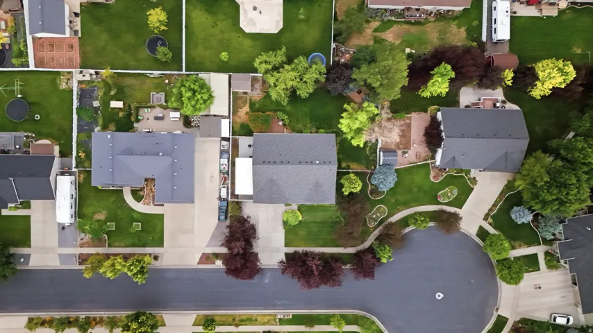 910 W Garden Cir, Nibley, Utah 84321