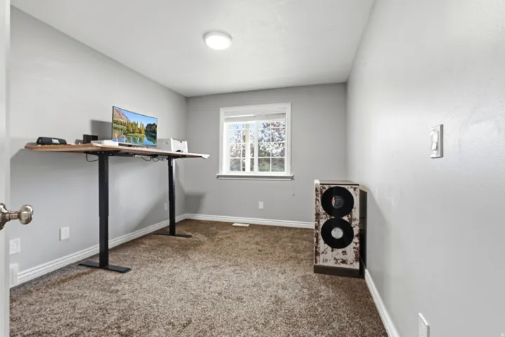 910 W Garden Cir, Nibley, Utah 84321