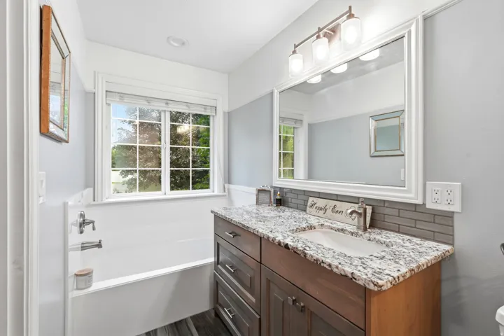 910 W Garden Cir, Nibley, Utah 84321