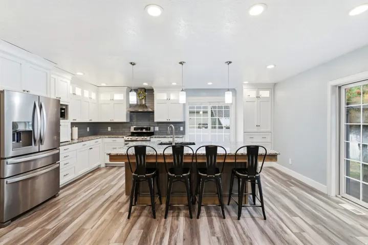 910 W Garden Cir, Nibley, Utah 84321