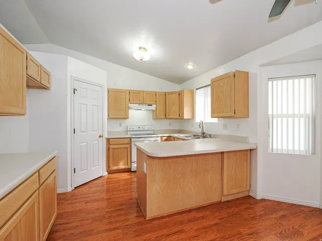 554 N 7th St, Tooele, Utah 84074
