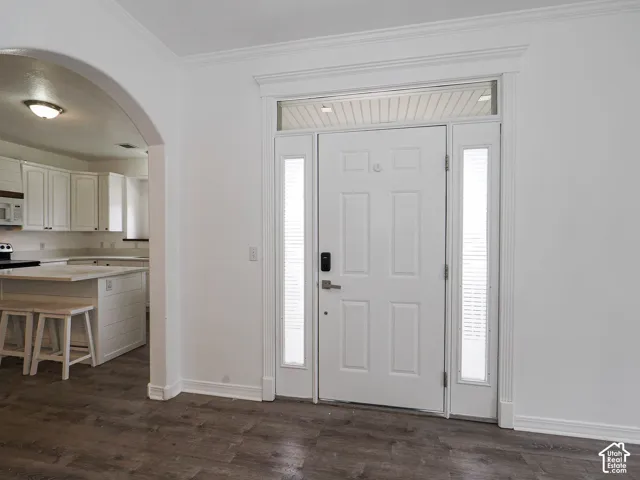 Entry Kitchen