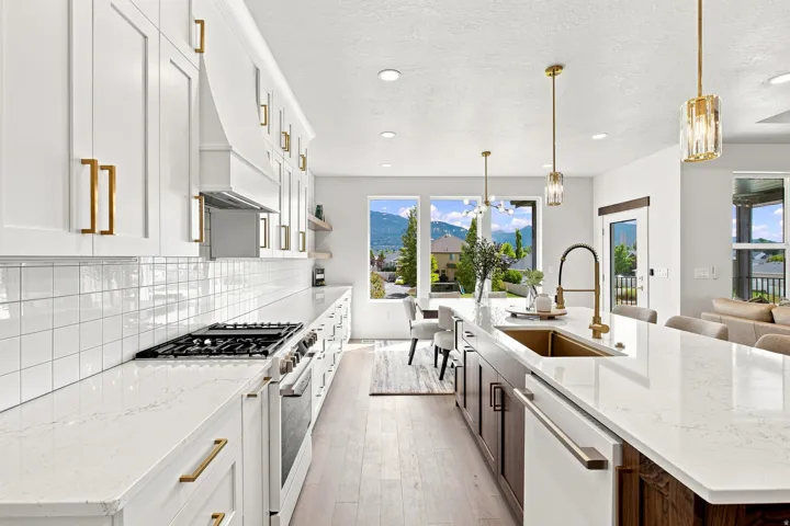 846 E 400 N, Salem, Utah 84653