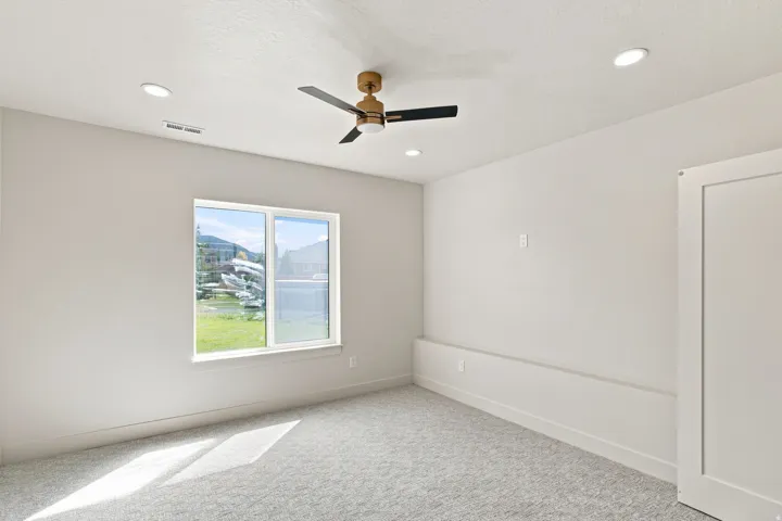 846 E 400 N, Salem, Utah 84653