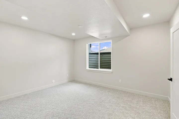 846 E 400 N, Salem, Utah 84653