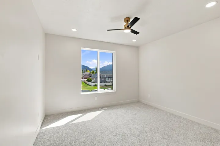 846 E 400 N, Salem, Utah 84653