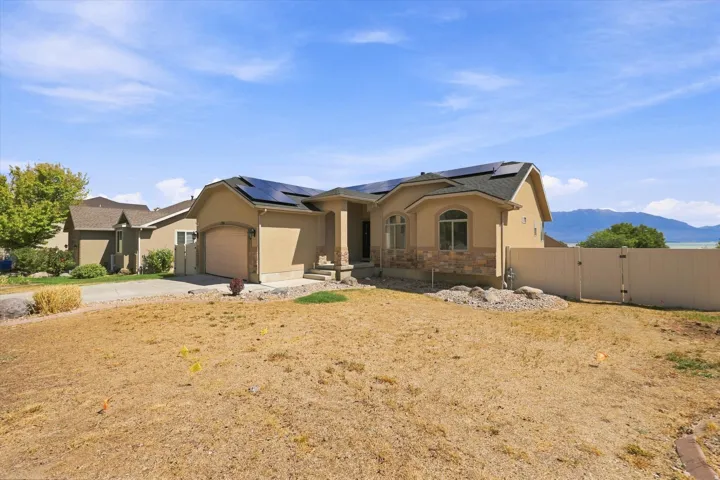 1396 S Lukas Ln, Saratoga Springs, Utah 84045
