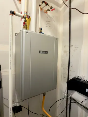 Tankless water heater/instant hot water