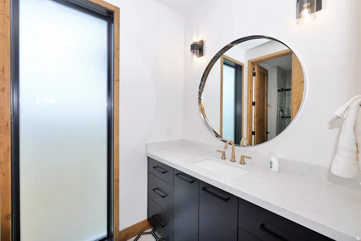 White countertop with an integrated rectangular sink