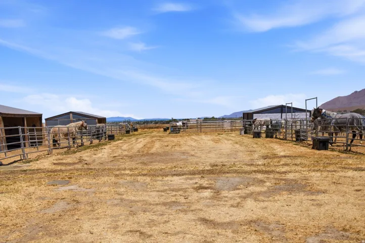 285 E Cimmarron Way, Erda, Utah 84074