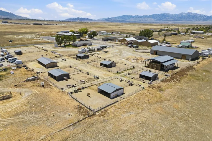 285 E Cimmarron Way, Erda, Utah 84074