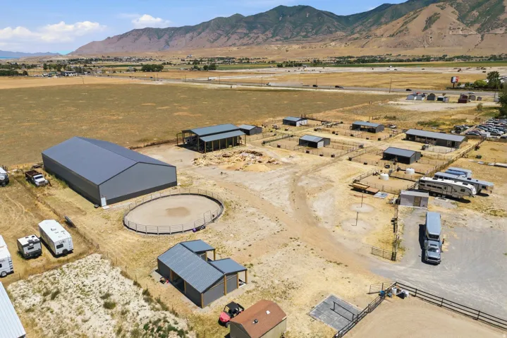 285 E Cimmarron Way, Erda, Utah 84074