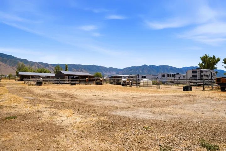 285 E Cimmarron Way, Erda, Utah 84074