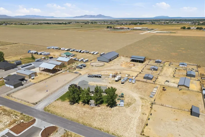 285 E Cimmarron Way, Erda, Utah 84074