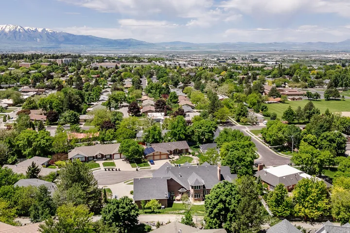 Expansive neighborhood setting with established street infrastructure