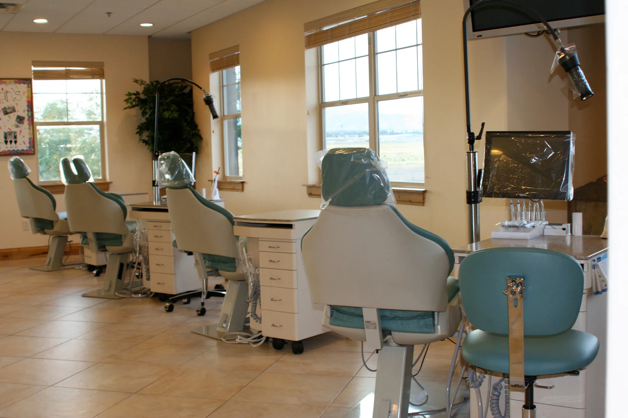 Dental chairs are not present
