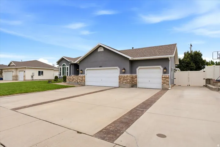 8851 S 2240 W, West Jordan, Utah 84088