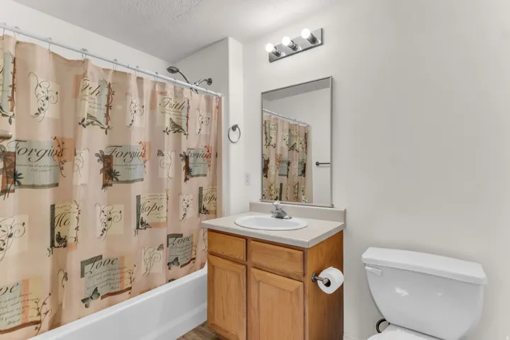 Main bathroom