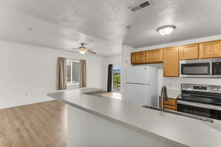 165 W Albion Village Way #105, Sandy, Utah 84070