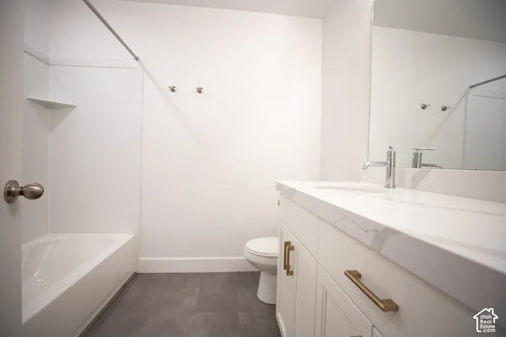 Full upstairs bathroom