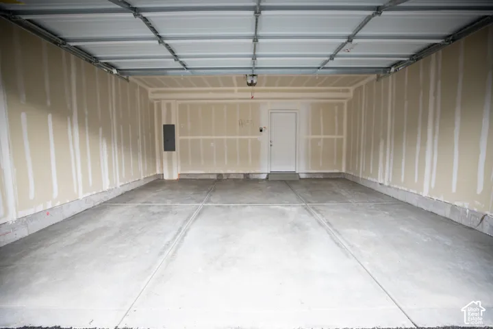 Spacious 2 car garage
