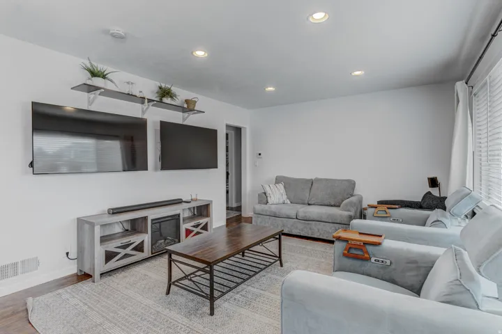 169 Crestwood Rd, Kaysville, Utah 84037