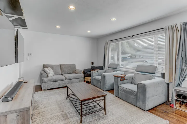 169 Crestwood Rd, Kaysville, Utah 84037
