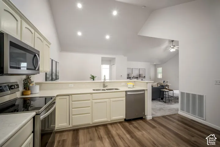 363 N 1030 E #m-4, Lehi, Utah 84043