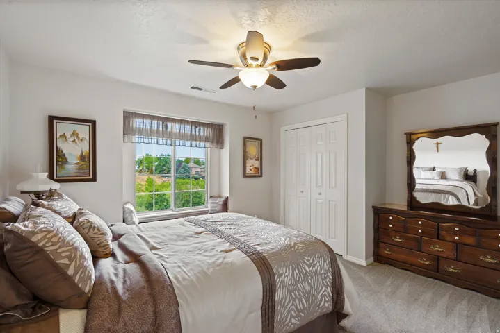 11602 S Hickory Dr, Sandy, Utah 84092