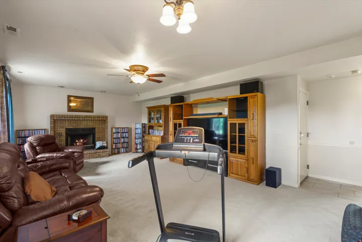 11602 S Hickory Dr, Sandy, Utah 84092