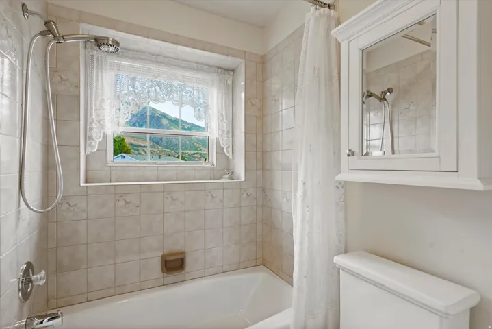 11602 S Hickory Dr, Sandy, Utah 84092