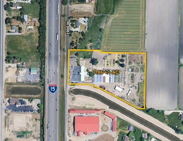 Aerial Plat Map. Indicating the property's boundaries and acreage, with surrounding geographical features