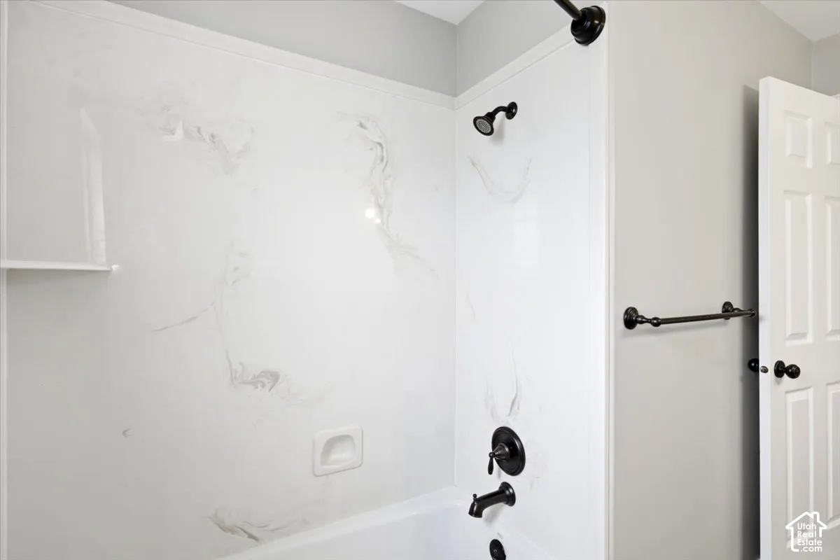 Main level full bathroom