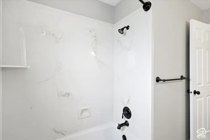 Main level full bathroom